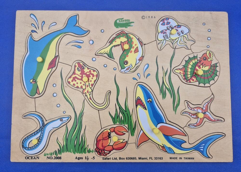 Vintage Ocean Creatures Wood Peg Puzzle Ages 1.5-5 Years Safari Ltd